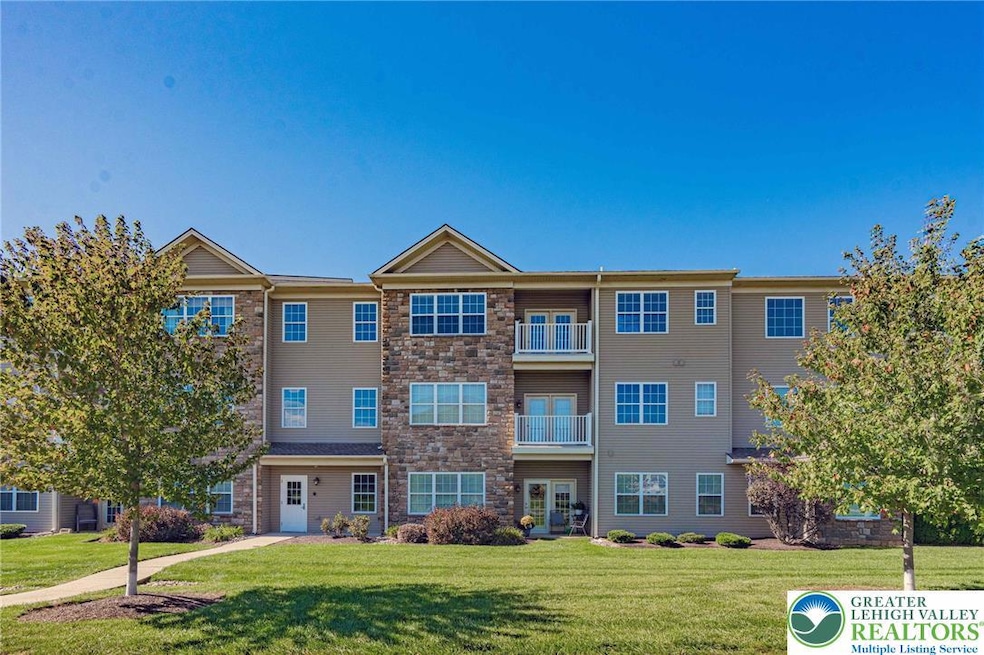 For Rent $2,300/month