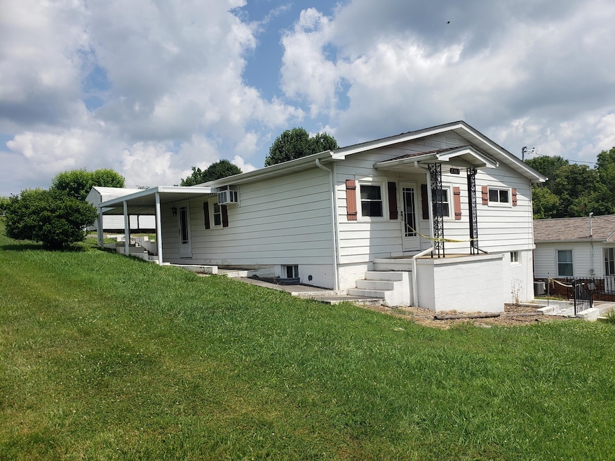 2103 E Watauga Ave, Johnson City, TN 37601 - photo 1