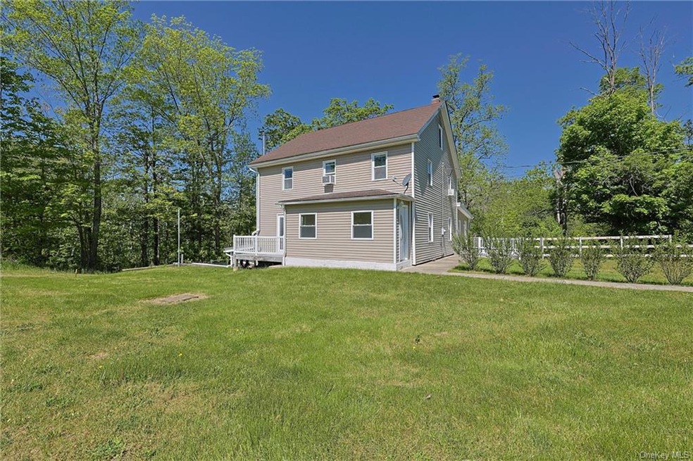 174 Crawford St, Pine Bush, NY 12566 - photo 1