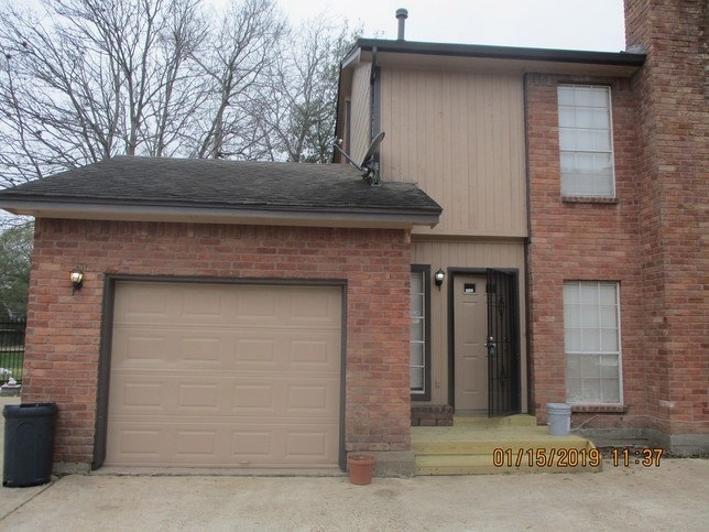 7025 Alabonson Rd, Houston, TX 77088 - photo 1