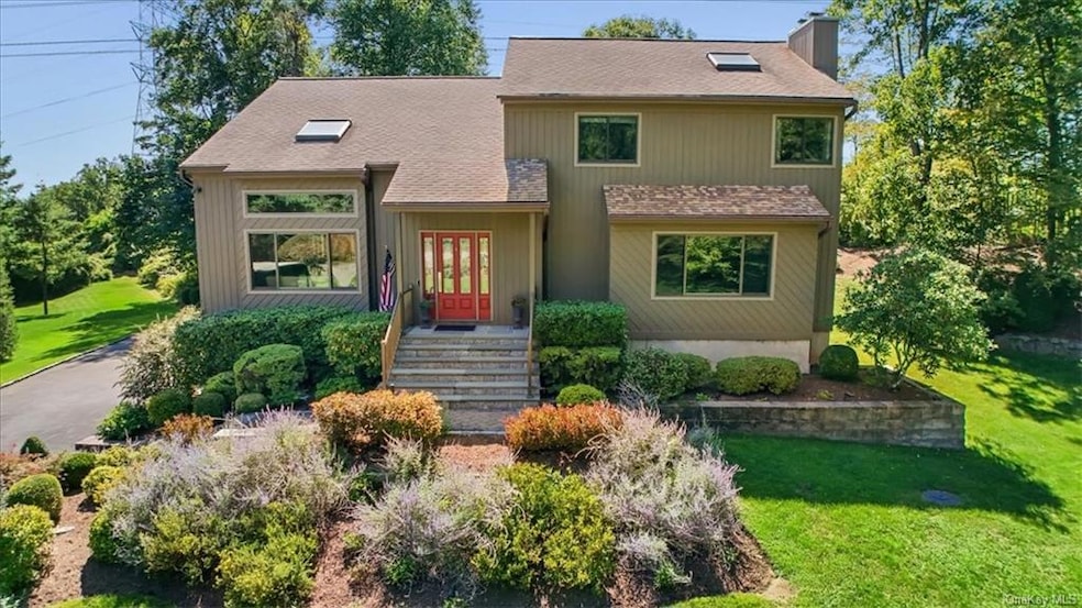 30 Pamela Rd, Cortlandt Manor, NY 10567 - photo 1