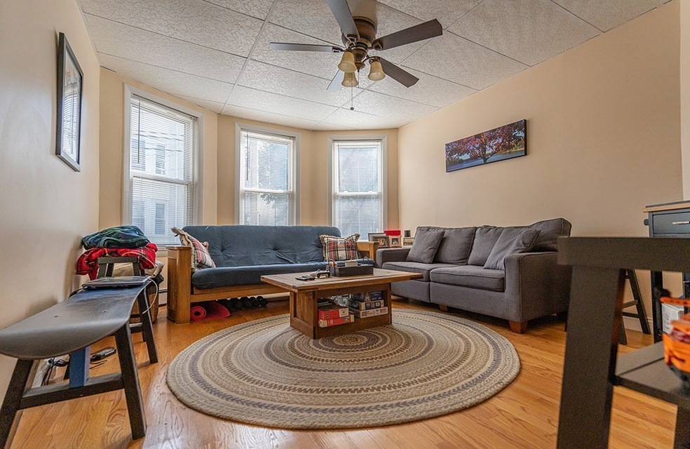 220 W 6th St unit 1, Boston, MA 02127 - photo 1