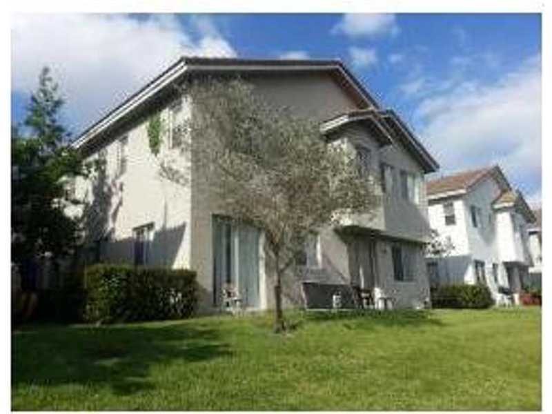 3022 Laurel Ridge Cr, Riviera Beach, FL 33404 - photo 1