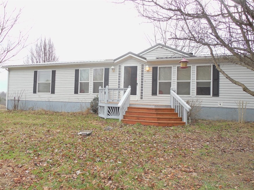 1402 Leger Fork Rd, Tyner, KY 40486 - photo 1