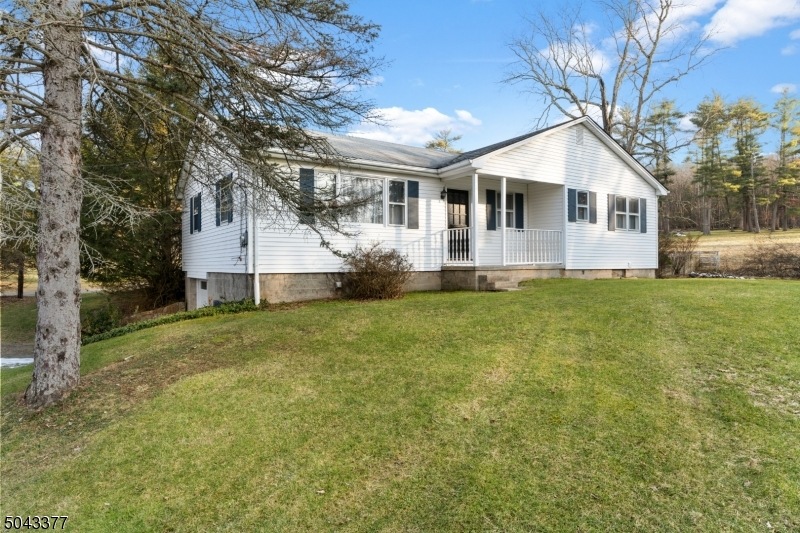 2 Coss Ln, Montague, NJ 07827 - photo 1