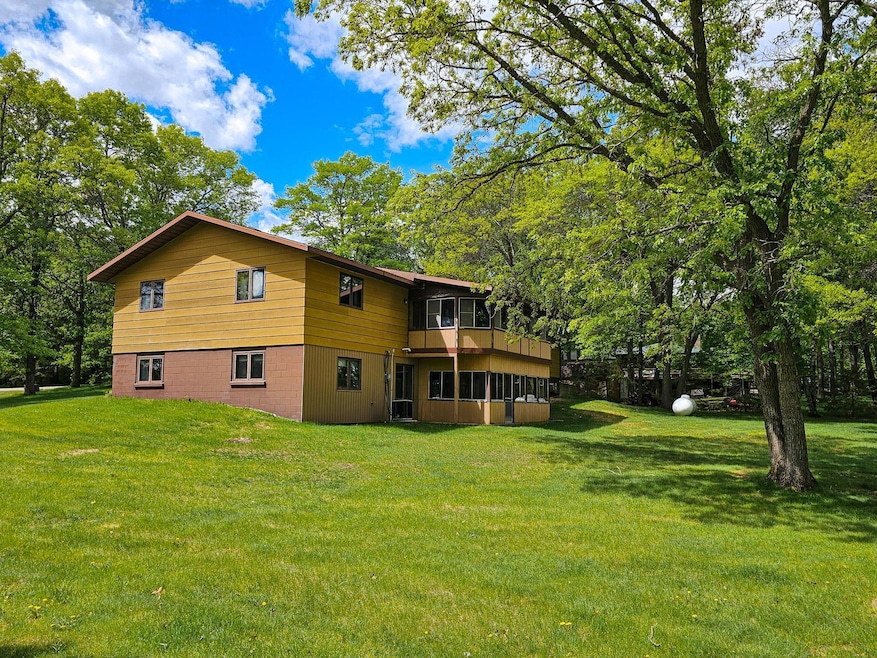Pending $699,900