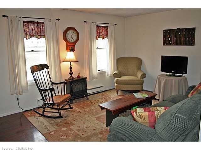 13 Meeks Point Rd, East Hampton, CT 06424 - photo 1