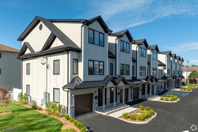 For Rent $3,700/month