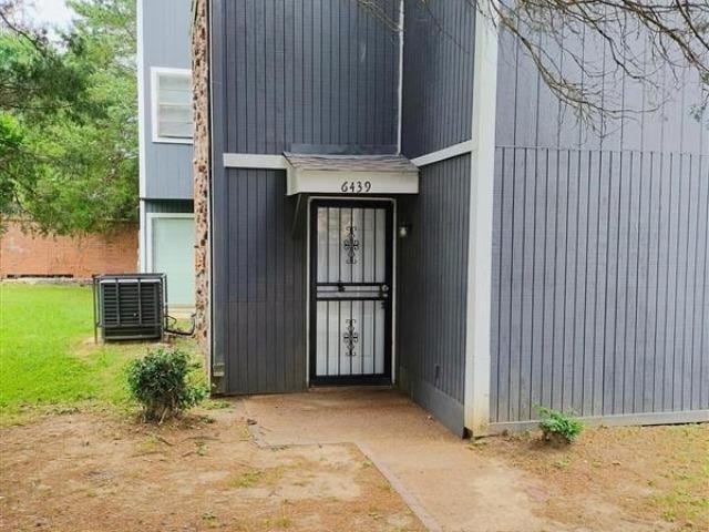 Entrance to property