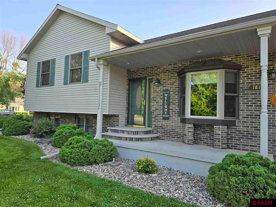 1814 1814 Crestview Dr, New Ulm, MN 56073 - photo 1