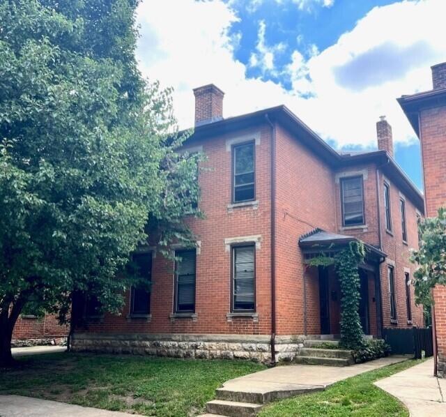 53-57 E Russell Ext