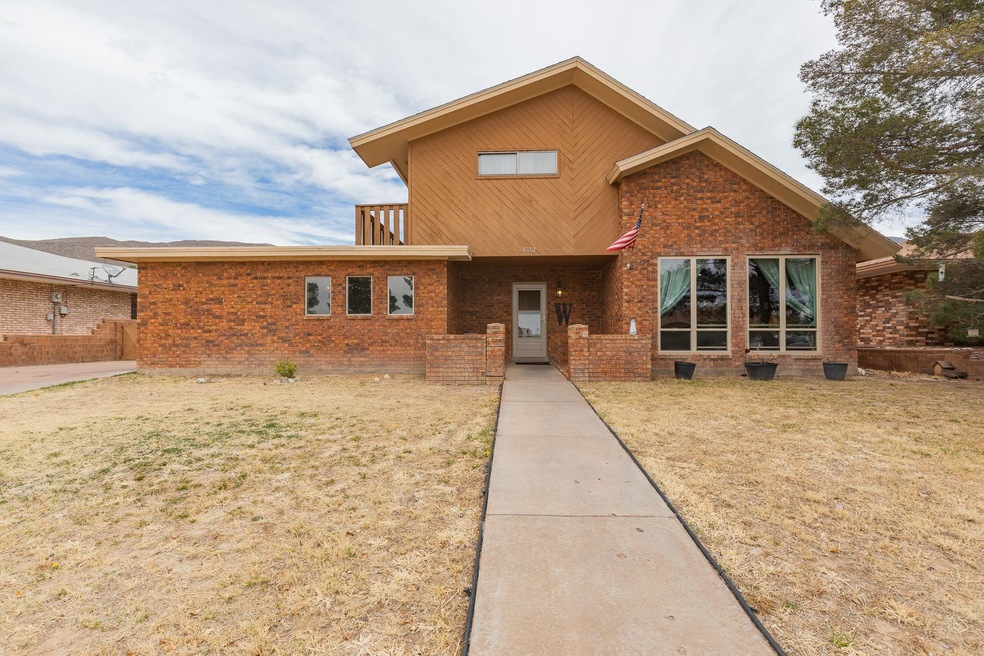 1512 Serrano, Alamogordo, NM 88310 - photo 1