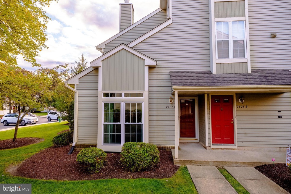 2407A Yarmouth Ln unit 2407, Mount Laurel, NJ 08054 - photo 1