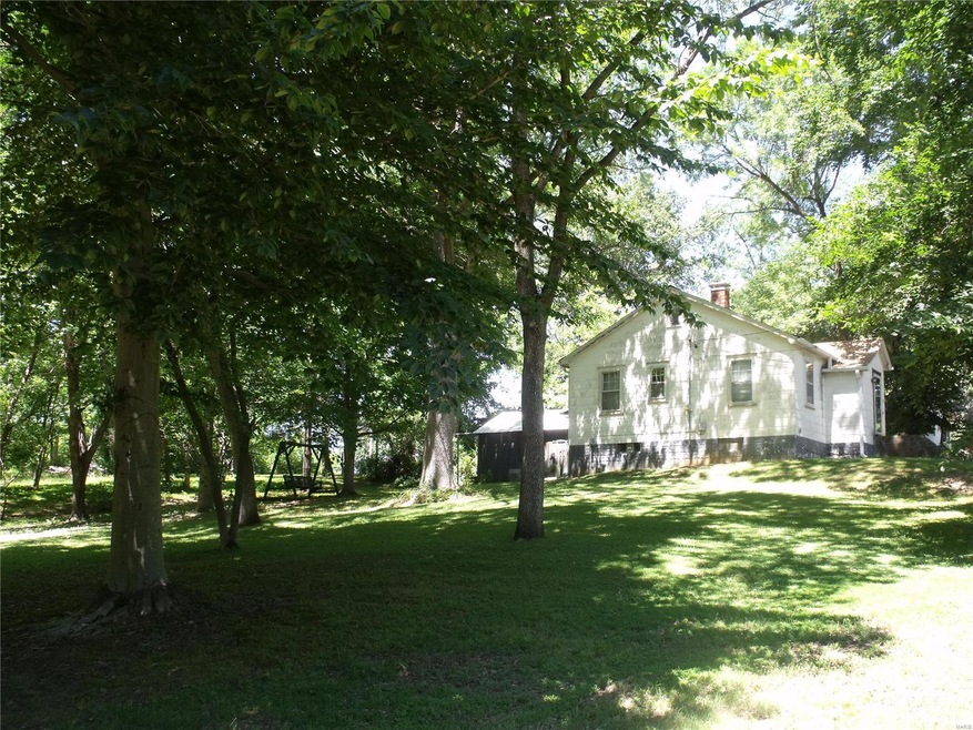 Almost 1/2 acre on a no-thru street