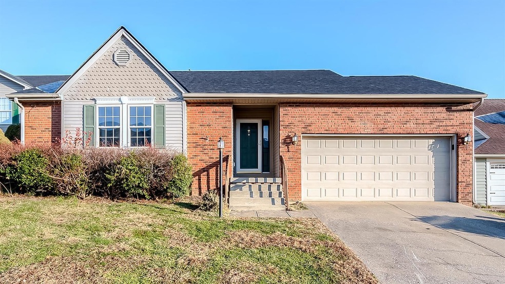 105 Pebble Beach Ct, Frankfort, KY 40601 - photo 1