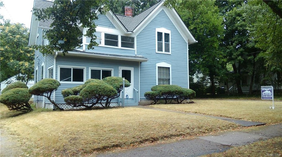 Front of House (2).jpg