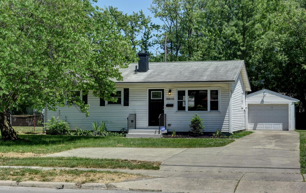 3812 Karl Rd, Columbus, OH 43224 - photo 1