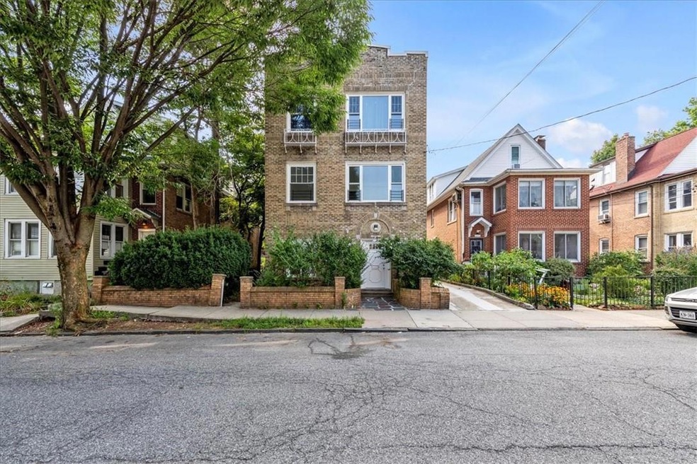 6169 Liebig Ave unit 2, Bronx, NY 10471 - photo 1