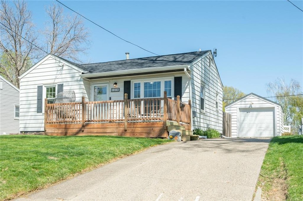 1219 57th Place, Des Moines, IA 50311 - photo 1