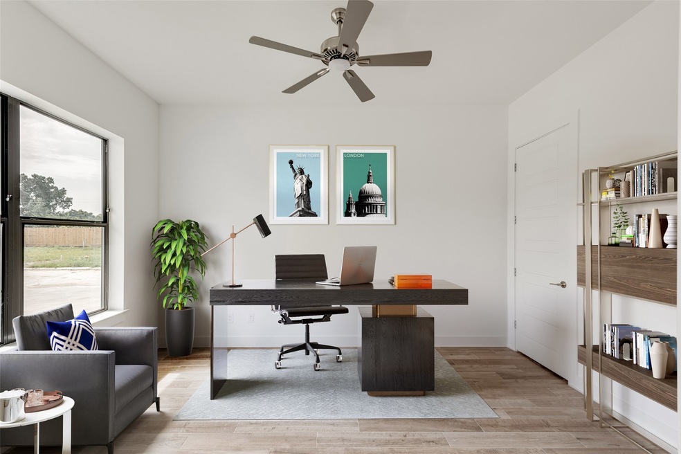 5604 Calendula Ln, Houston, TX 77091 - photo 1