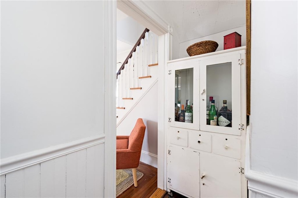 13 Dartmouth St, Newport, RI 02840 - photo 1