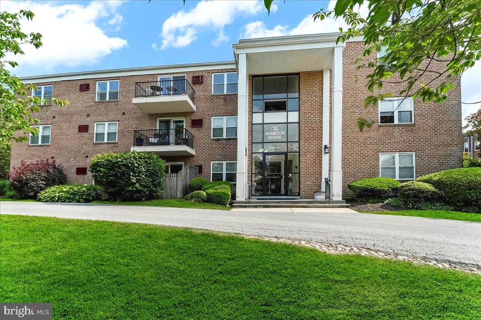 222 E Montgomery Ave unit 104, Ardmore, PA 19003 - photo 1