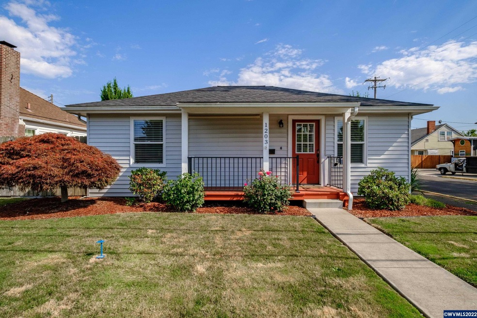 1203 Queen Ave SW, Albany, OR 97321 - photo 1