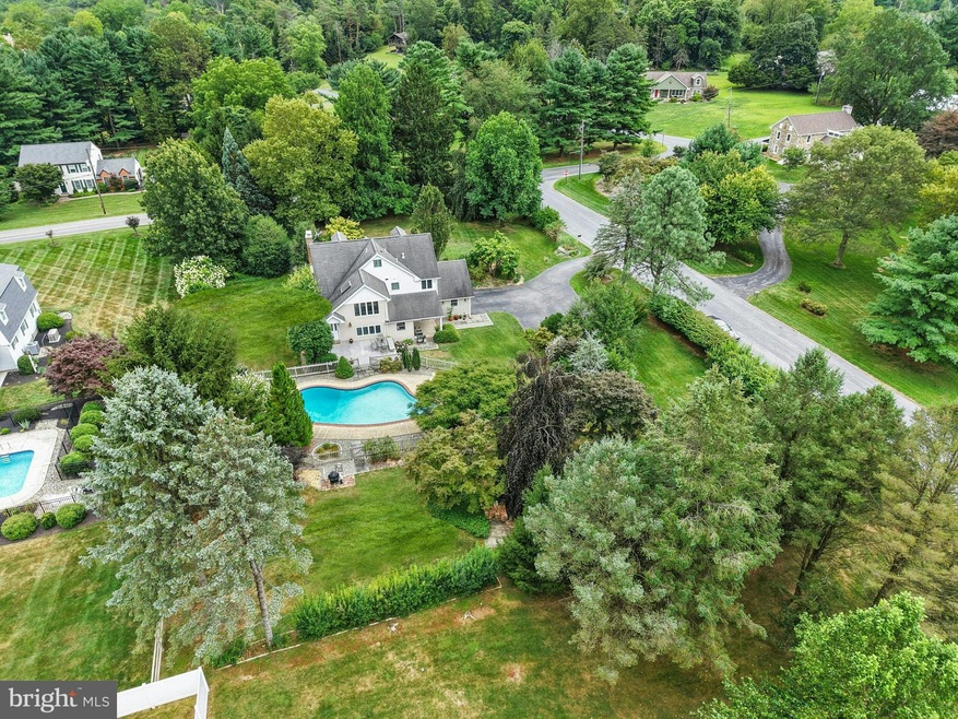 3606 Drifting Dr, Hellertown, PA 18055 - photo 1