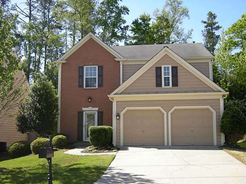 Exterior Front. Brick and HardiPlank!