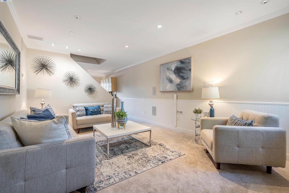 Sold $825,000