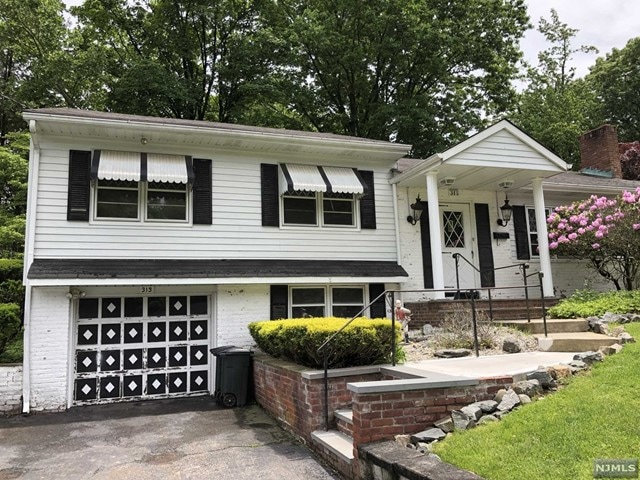 313 Lynn St, Harrington Park, NJ 07640 - photo 1