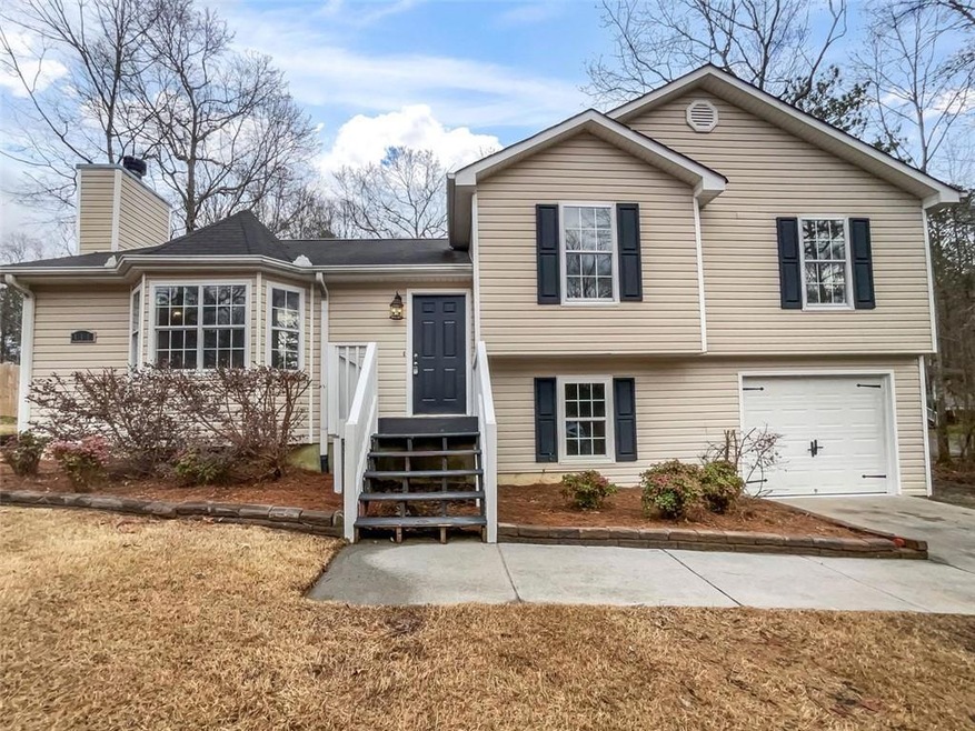 111 Meadowbrook Ln, Carrollton, GA 30117 - photo 1