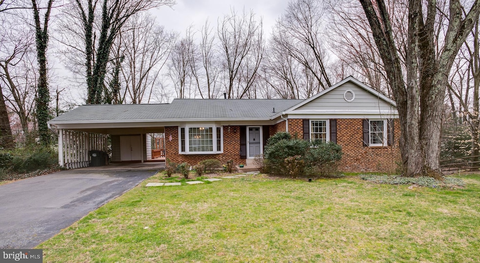 10821 Stanhope Place, Fairfax, VA 22032 - photo 1