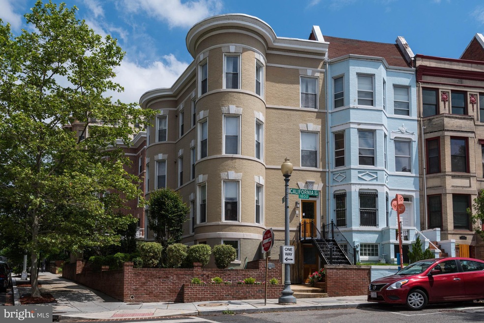 1875 California St NW unit 1, Washington, DC 20009 - photo 1