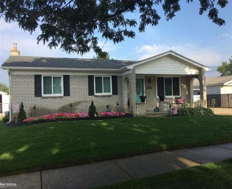 29625 Drager Dr, Roseville, MI 48066 - photo 1