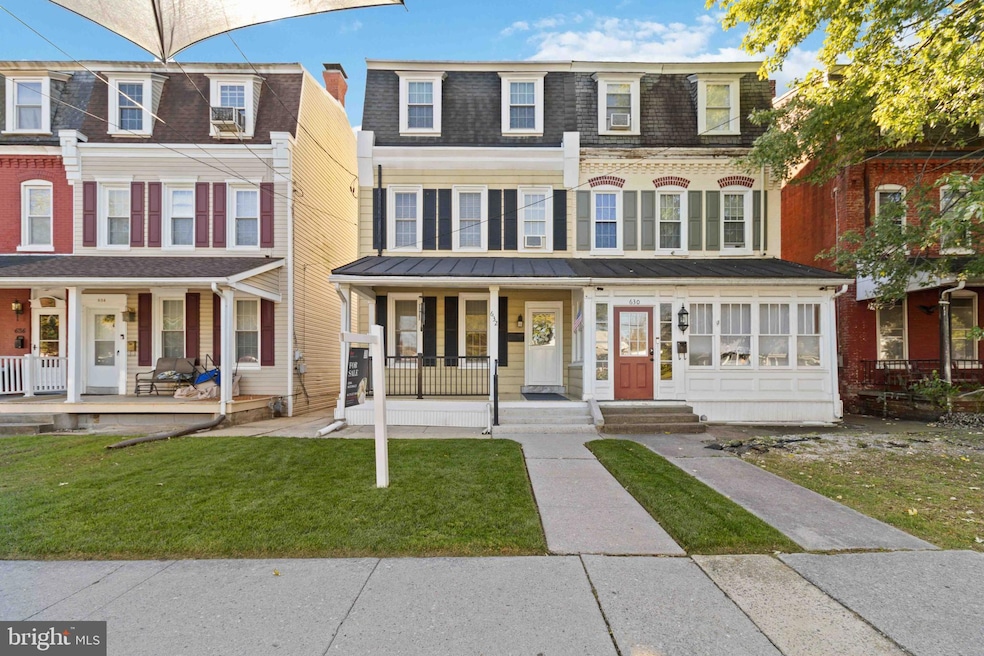 632 E Lehman St, Lebanon, PA 17046 - photo 1