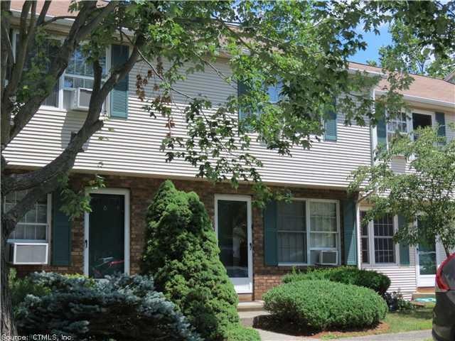 1-2 Countryside Ln unit 12-5, Middletown, CT 06457 - photo 1