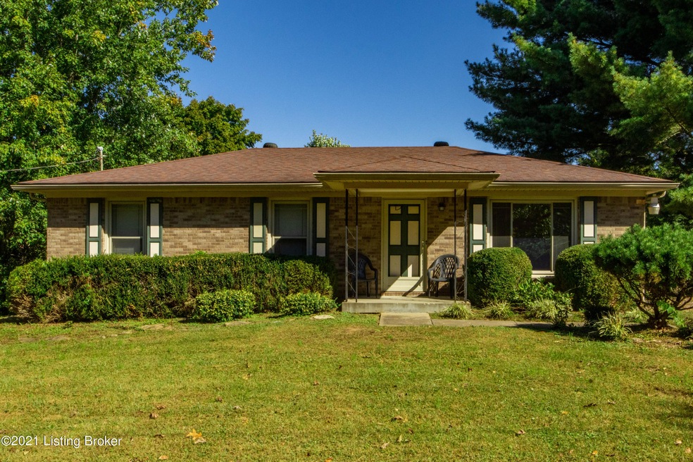 420 Fisher Ln, Mount Washington, KY 40047 - photo 1