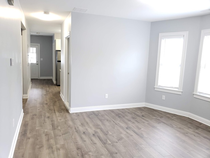 121 W Adams St unit 1, Somerville, MA 02144 - photo 1