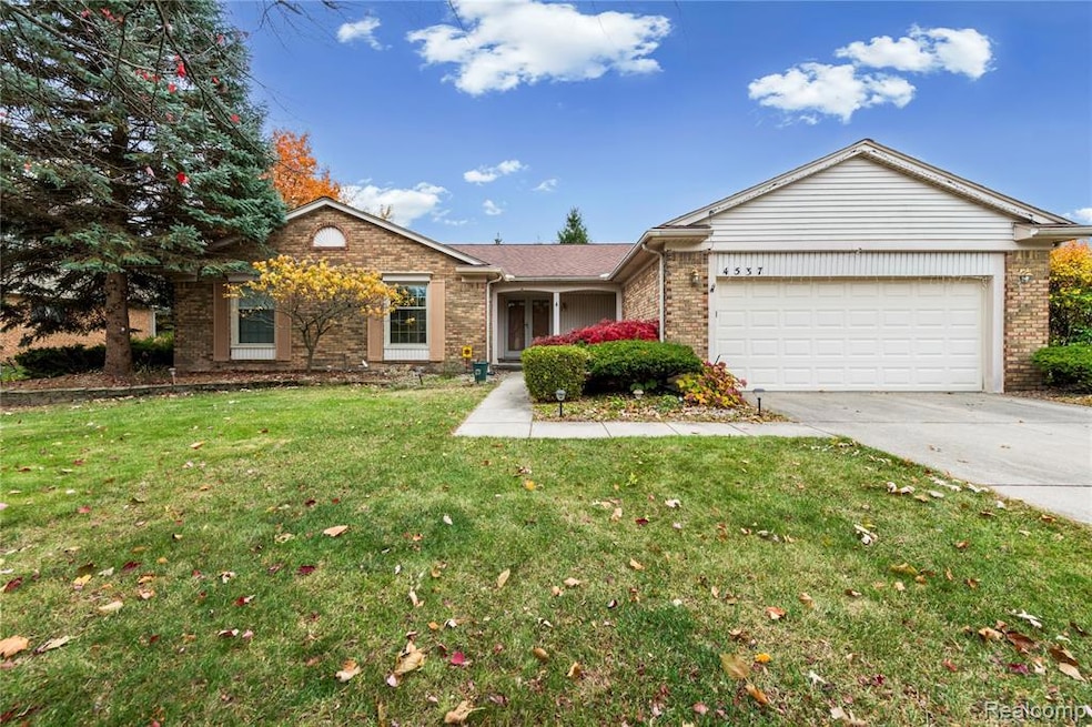 4537 Whisper Way Dr, Troy, MI 48098 - photo 1