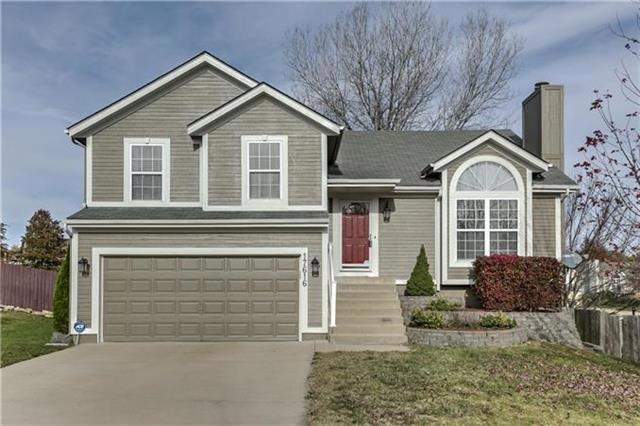 WELCOME HOME! Newer Exterior Paint job