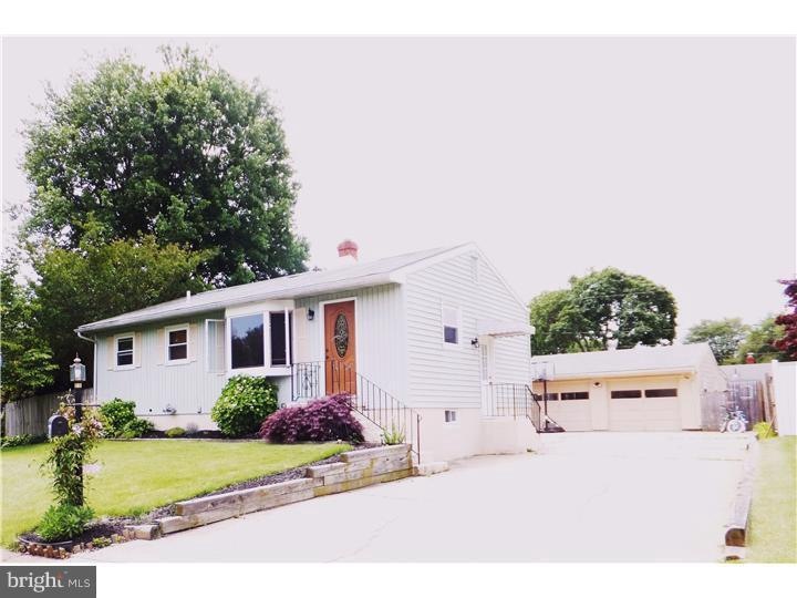 225 Ellsworth Dr, Newark, DE 19711 - photo 1