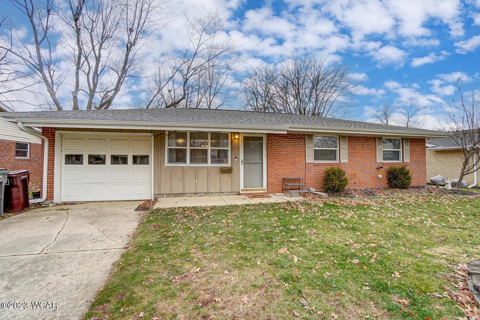 917 N Dale Dr, Lima, OH 45805 - photo 1