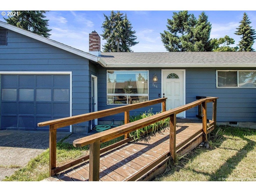 744 Ivy Ave, Eugene, OR 97404 - photo 1