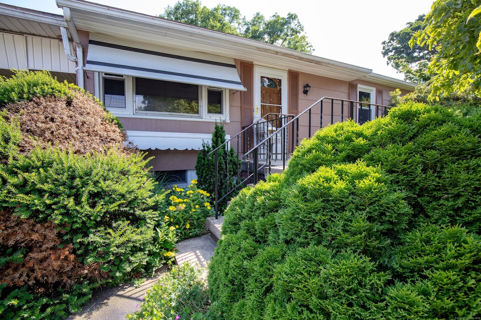 81 Francis St, Willimantic, CT 06226 - photo 1