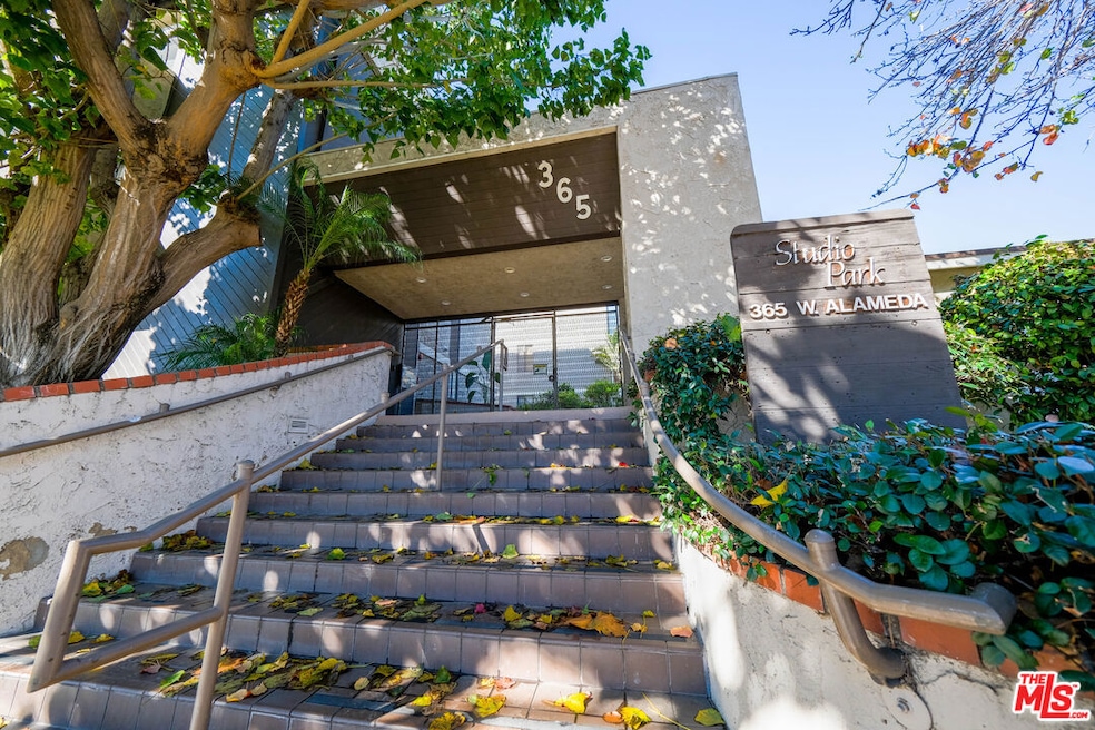 For Sale $660,000 • Co-Listing Agent