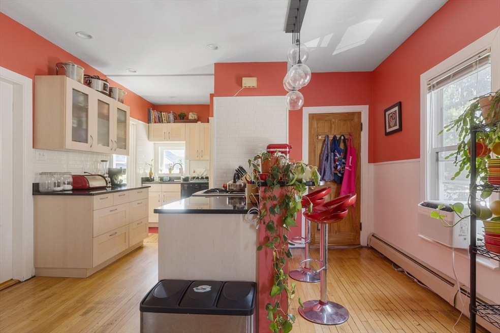 26 Concord Ave unit 2, Somerville, MA 02143 - photo 1