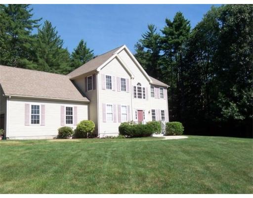 12 Bazaleel Cir unit 12, Uxbridge, MA 01569 - photo 1