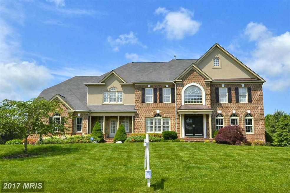 19389 Emerald Park Dr, Leesburg, VA 20175 - photo 1