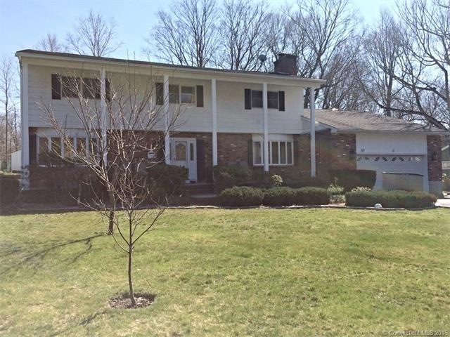 67 Maybrook Rd, Waterbury, CT 06708 - photo 1